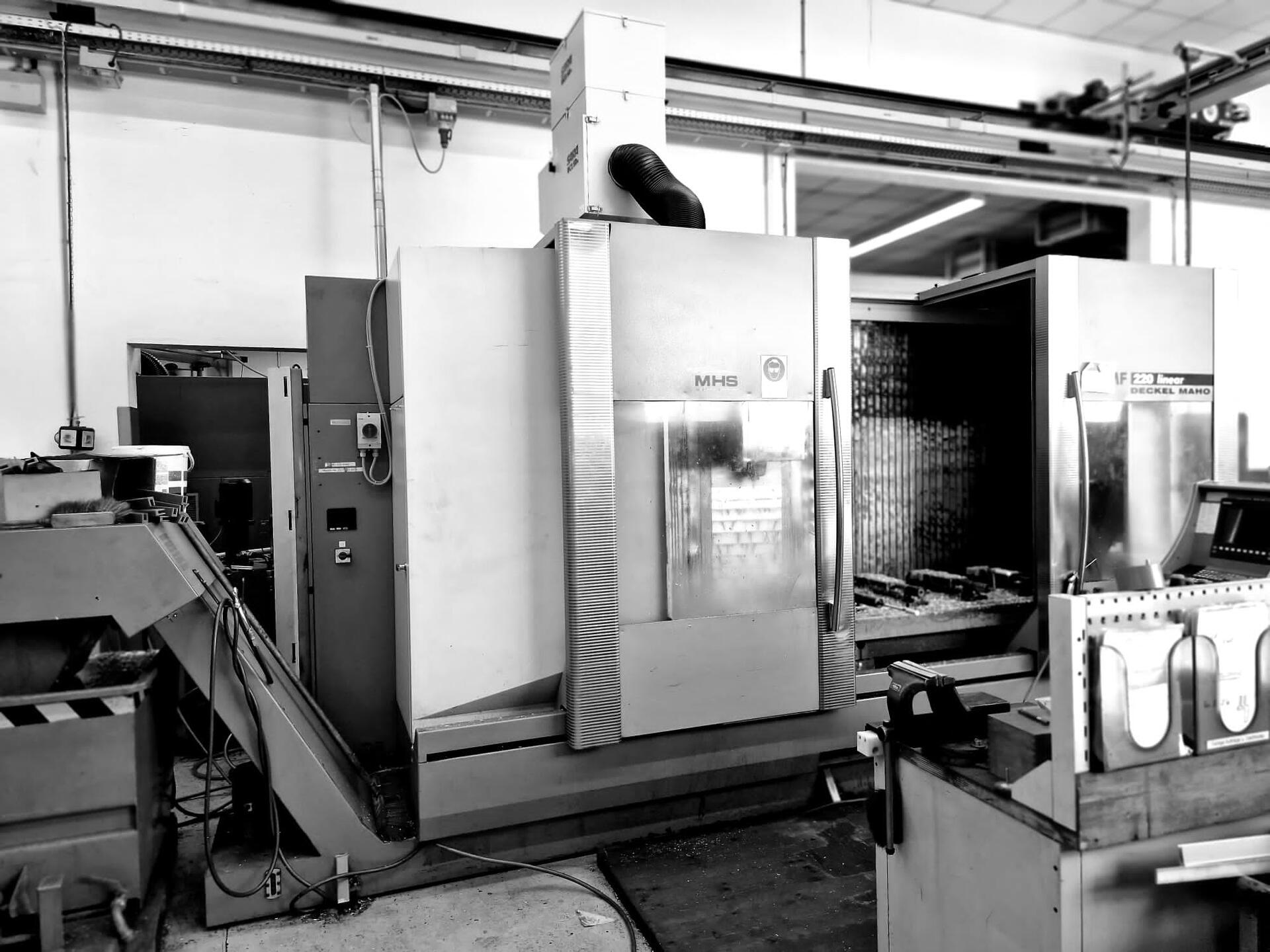 DMG DMF 220 linear Dilg GmbH // Zerspanungstechnik, CNC Technik